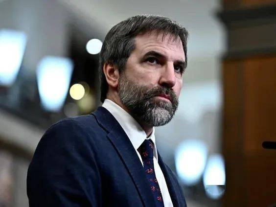 定了！加拿大环境部制定十年逐步停产燃油汽车和卡车计划细节！