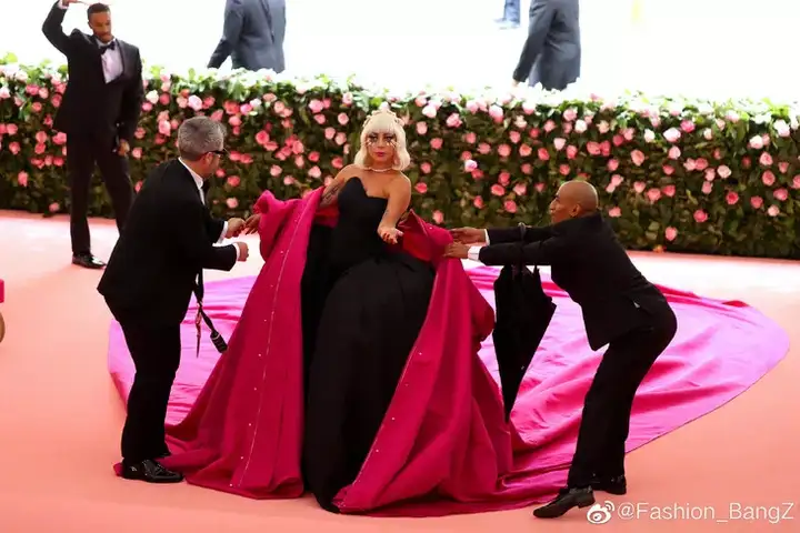 为什么说 Met Ball Gala 是最难走的红毯？