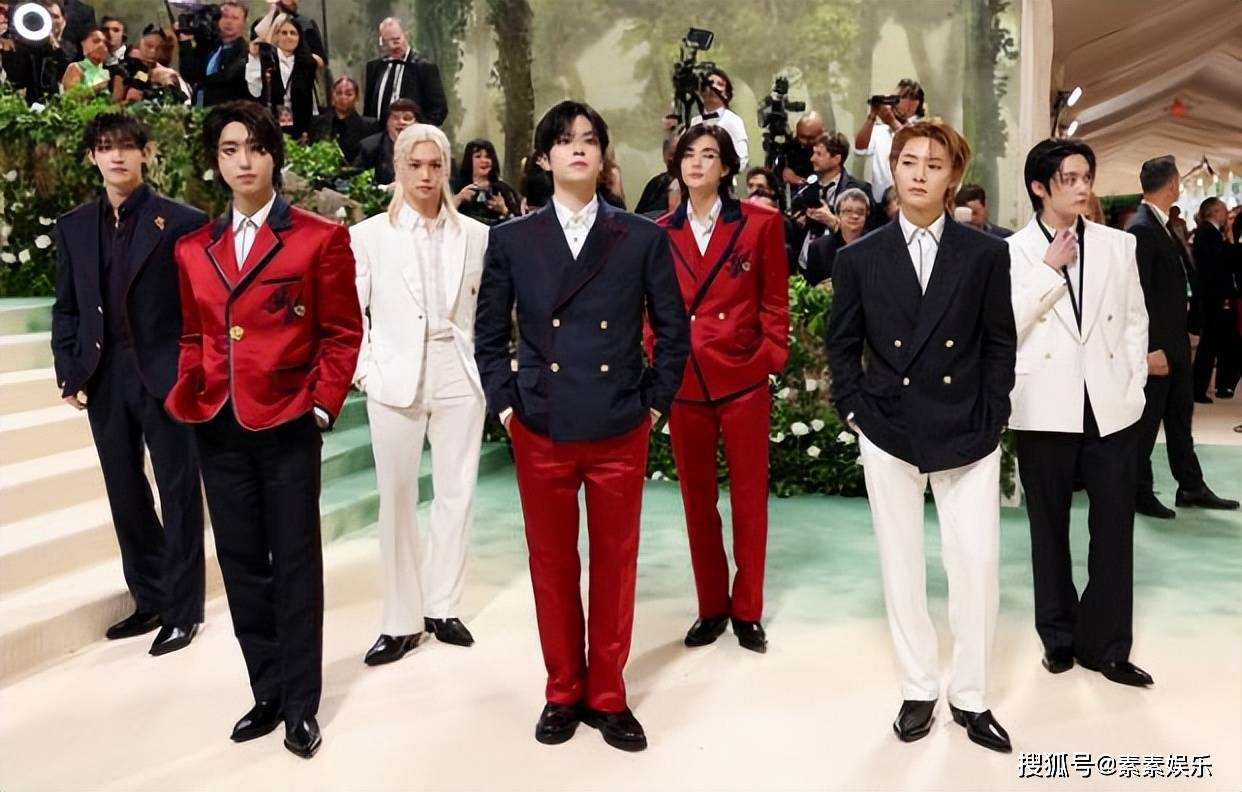 2024MetGala红毯：赞达亚抢眼吸睛，Jennie和邓文迪母女抢镜