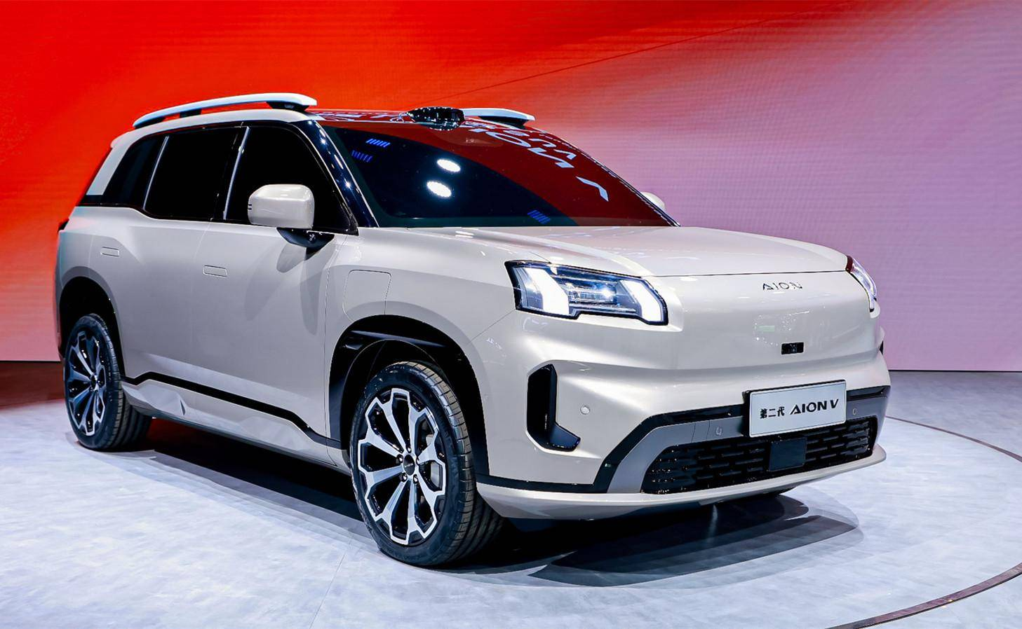 第二代AION V正式亮相！配备“高阶智驾＋AI大模型”，性能全面升级