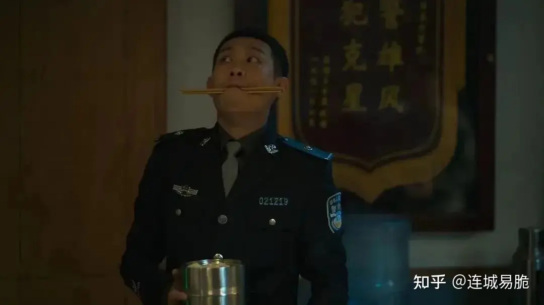 如何评价张译、张颂文、李一桐主演的扫黑大剧《狂飙》？