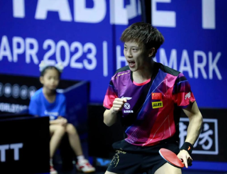 史诗级逆转！国乒小将7-10连赢5分，决胜局8-10翻盘，接班马龙