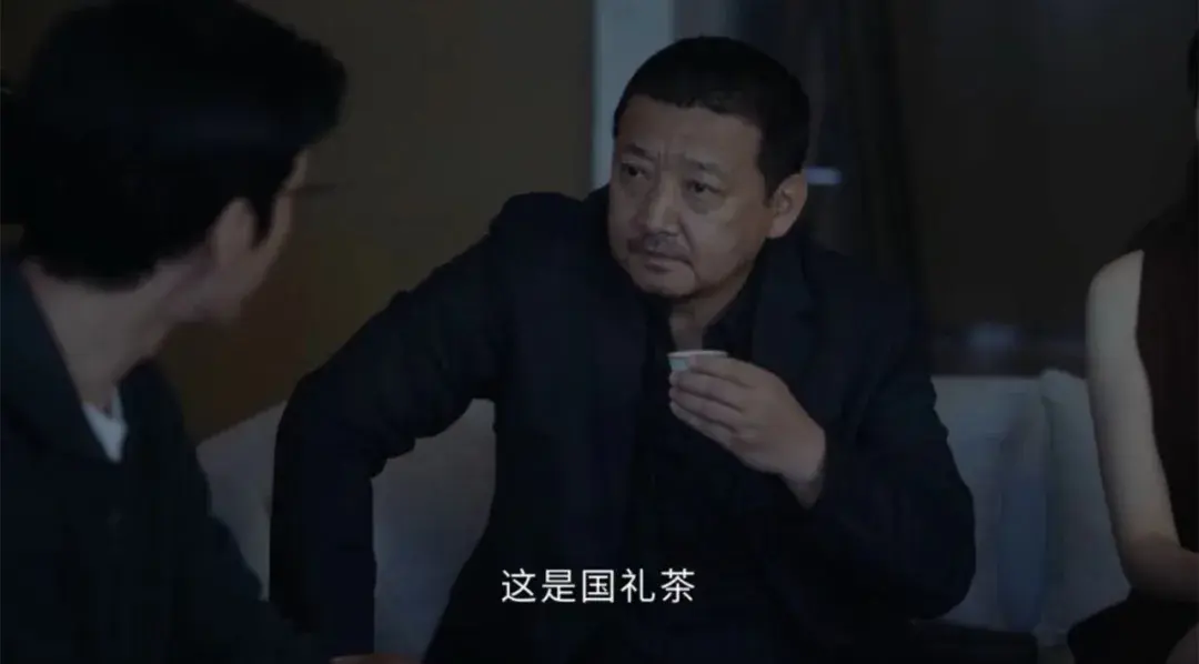 悬疑剧《新生》首播，骗子玩转连环套太刺激！黄觉井柏然意外好磕