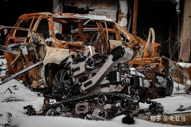 主战坦克、无人装备……过去一年俄乌冲突中的哪些新式武器发挥重要作用？各国未来作战方式将发生哪些变化？