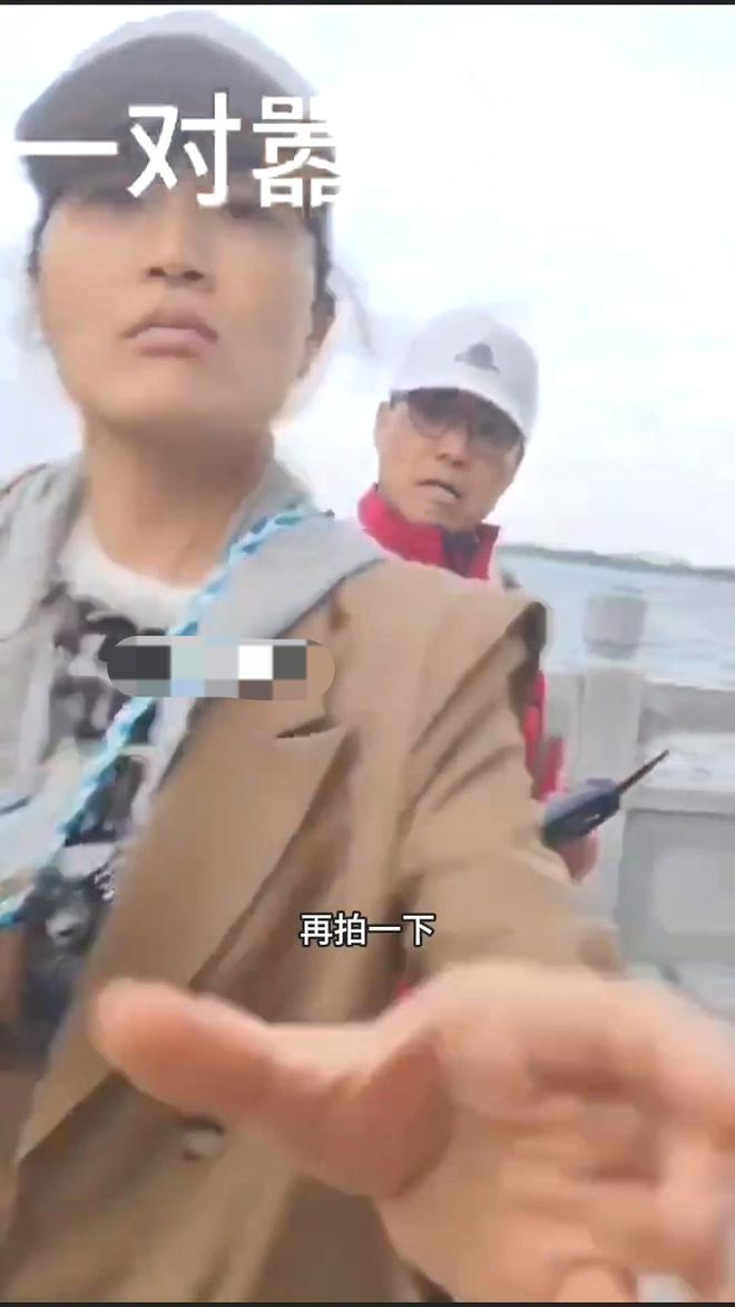 上海骂保安红衣男真实身份曝光！罗总顶住压力没辞退保安！