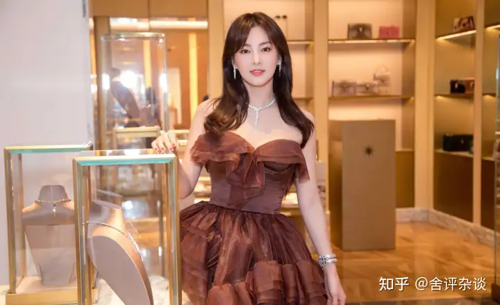 知名演员张雨绮的劲爆情史，太精彩了！