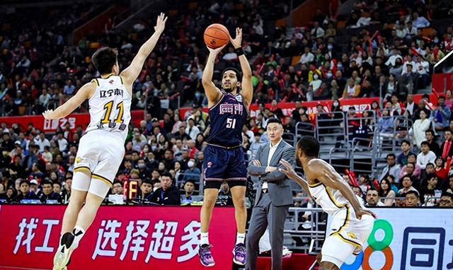 弱势广东如何逆袭击败辽篮？杜锋能否领队逆风而上