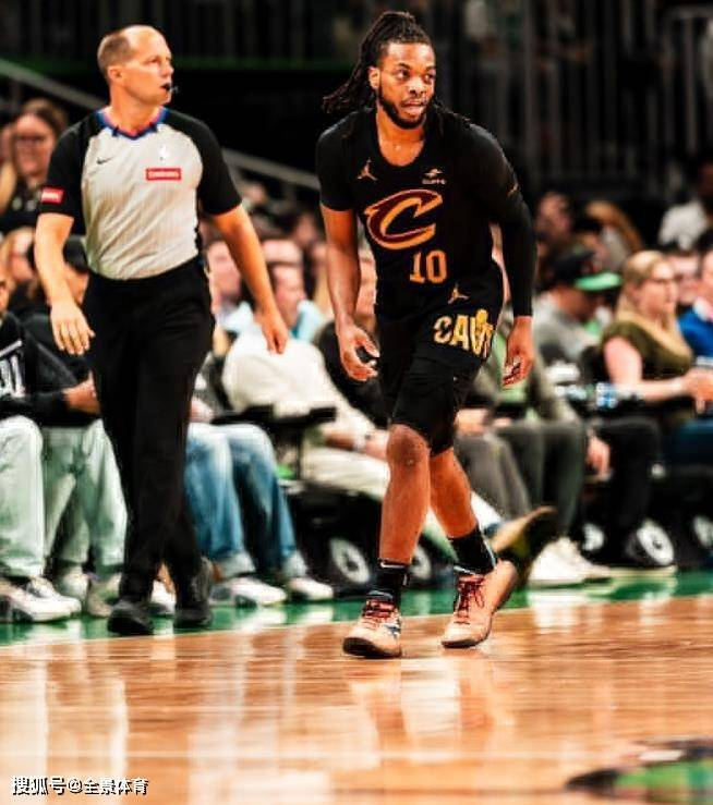 118-94！米切尔29分，全队6人上双，骑士大胜凯尔特人追至1-1