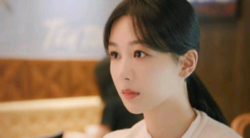 原创            一口气看4集，越看越上瘾，侯明昊杨采钰新剧令人观众入坑