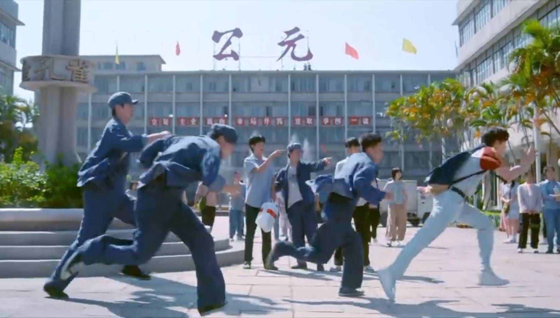 原创            一口气看4集，越看越上瘾，侯明昊杨采钰新剧令人观众入坑