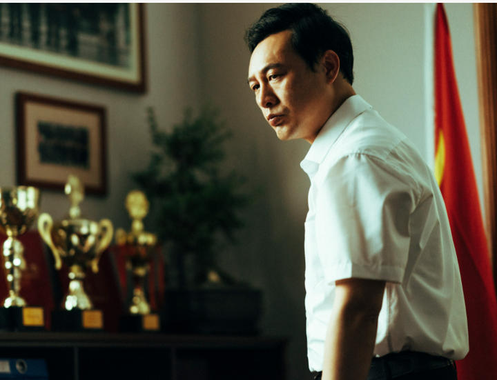 人物 | 建议“彻查”张颂文背后