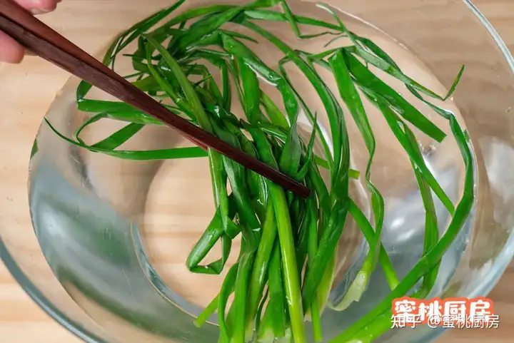 母亲节这天，有哪些适合厨房小白给妈妈做的菜谱推荐？