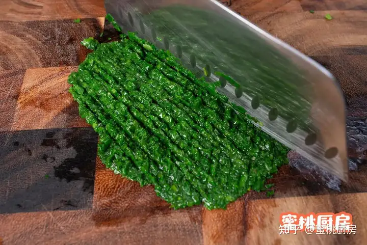 母亲节这天，有哪些适合厨房小白给妈妈做的菜谱推荐？