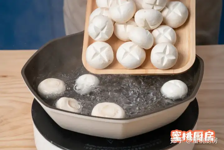 母亲节这天，有哪些适合厨房小白给妈妈做的菜谱推荐？