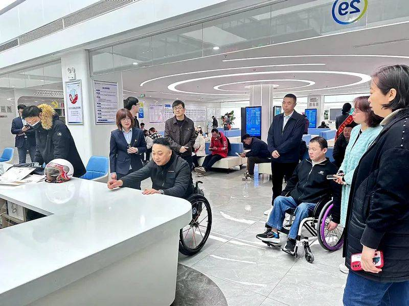 【无障碍环境】天桥区无障碍环境建设促进队联合开展无障碍环境建设督导体验活动