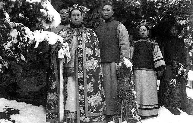 原创            慈禧太后六十大寿：为何放鸟鸟不飞，放鱼鱼不走？