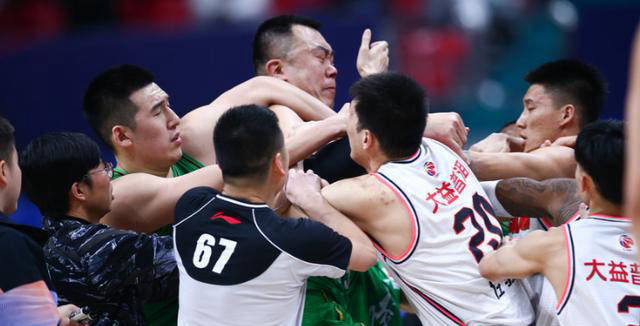 辽粤生死战：阵容变动，梅奥迎新生