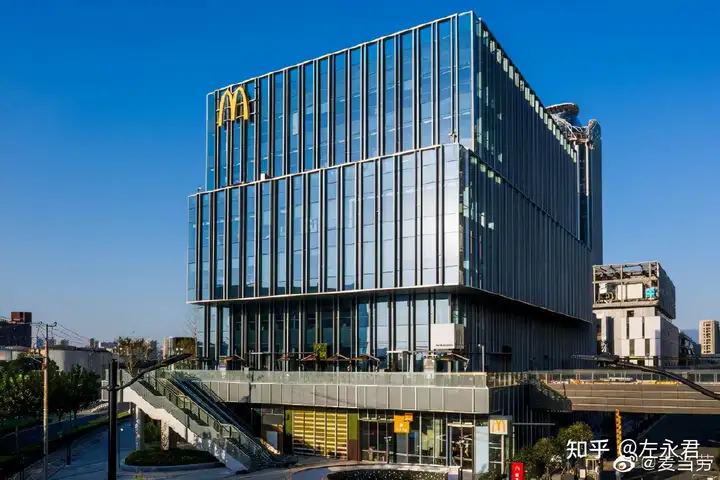 难以置信！麦当劳被曝使用过期食材，店员：反正不是我吃