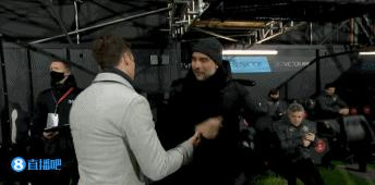 英超-阿圭罗点射破荒 热苏斯斯通斯破门曼城3-0富勒姆两连胜