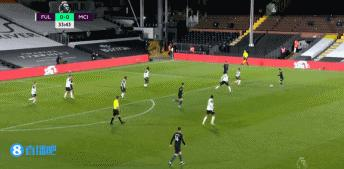 英超-阿圭罗点射破荒 热苏斯斯通斯破门曼城3-0富勒姆两连胜