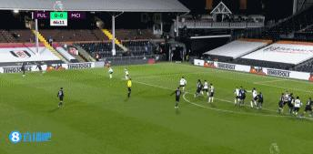 英超-阿圭罗点射破荒 热苏斯斯通斯破门曼城3-0富勒姆两连胜