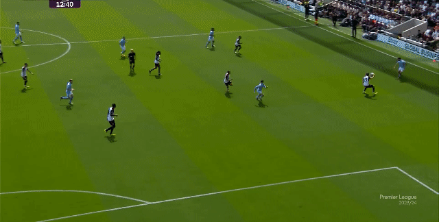 曼城4-0富勒姆，领先阿森纳两分+下场战热刺，争冠形势非常微妙