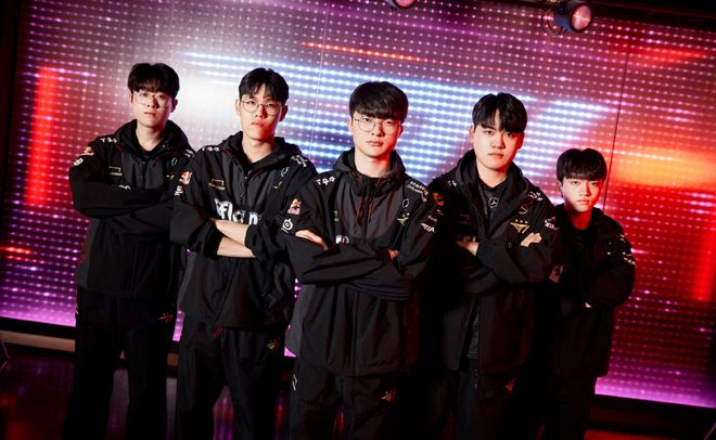 海外网友热议BLG不敌T1：下路差距！T1是LPL世界赛之父