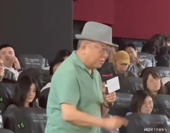 周冬雨新片《朝云暮雨》口碑爆棚，冯小刚、张铁林和徐帆纷纷力挺