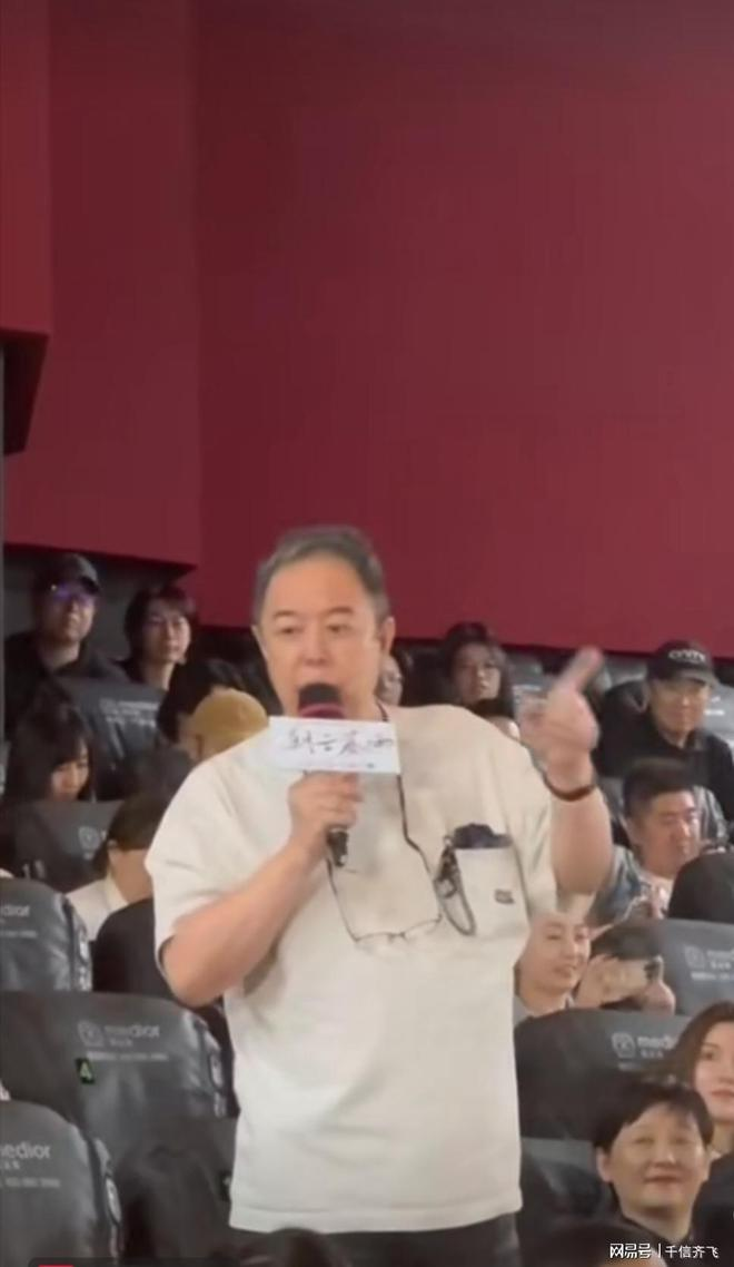 周冬雨新片《朝云暮雨》口碑爆棚，冯小刚、张铁林和徐帆纷纷力挺