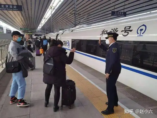 身患白血病的小伙子，2年间5次乘坐同一列车求医