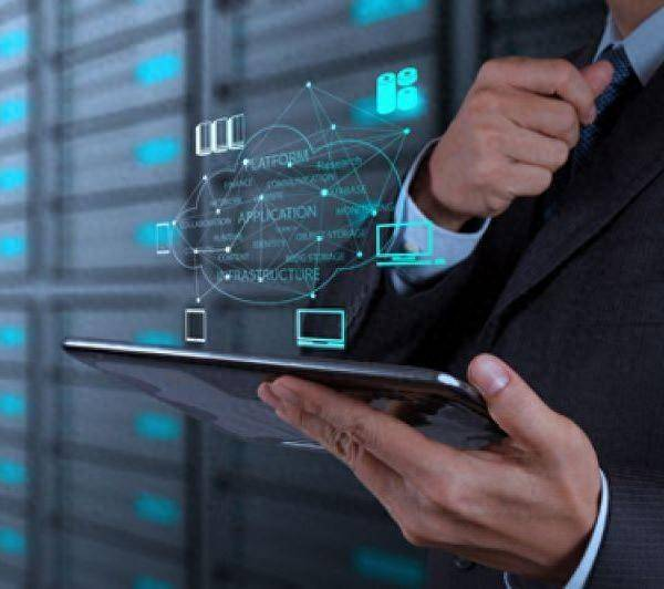 腾讯“归来”：靠AI赚钱了！2023年广告收入增长23%，云业务不追降价潮