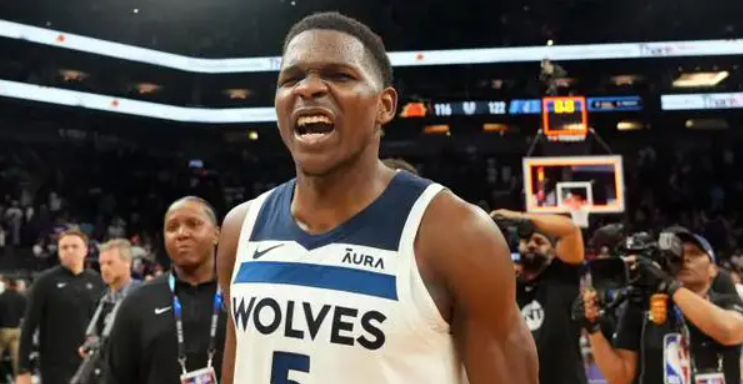 掘金队力挫森林狼，爱德华兹刷新纪录，篮球比赛还是团队的荣耀