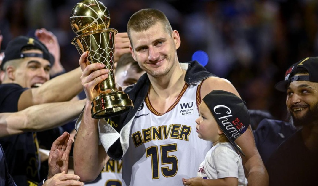 掘金队力挫森林狼，爱德华兹刷新纪录，篮球比赛还是团队的荣耀