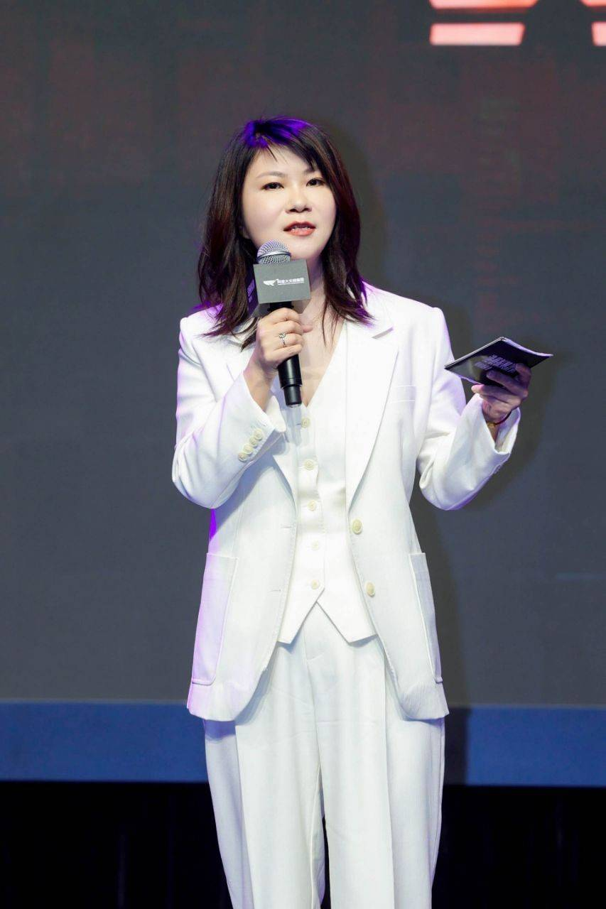 优酷官宣《新闻女王2》《执法者们》《家族荣耀2》等新剧，持续打造港剧精品