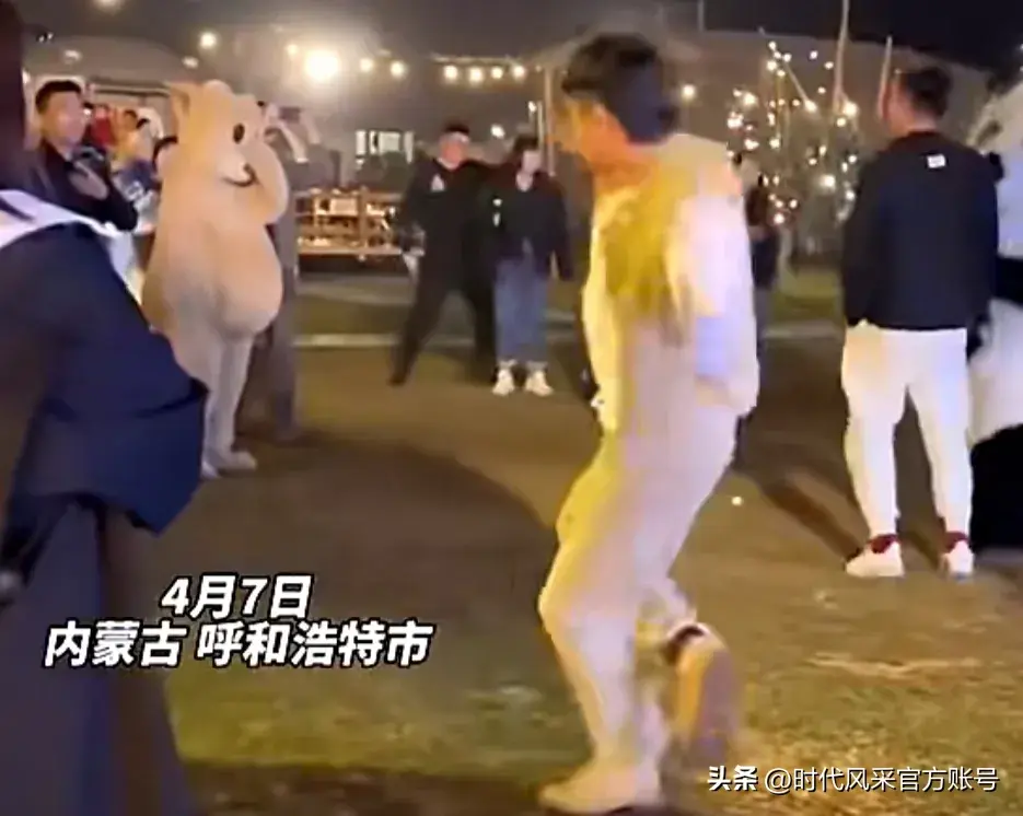 篝火旁的舞者：蒙古族舞蹈的魅力与健身之道