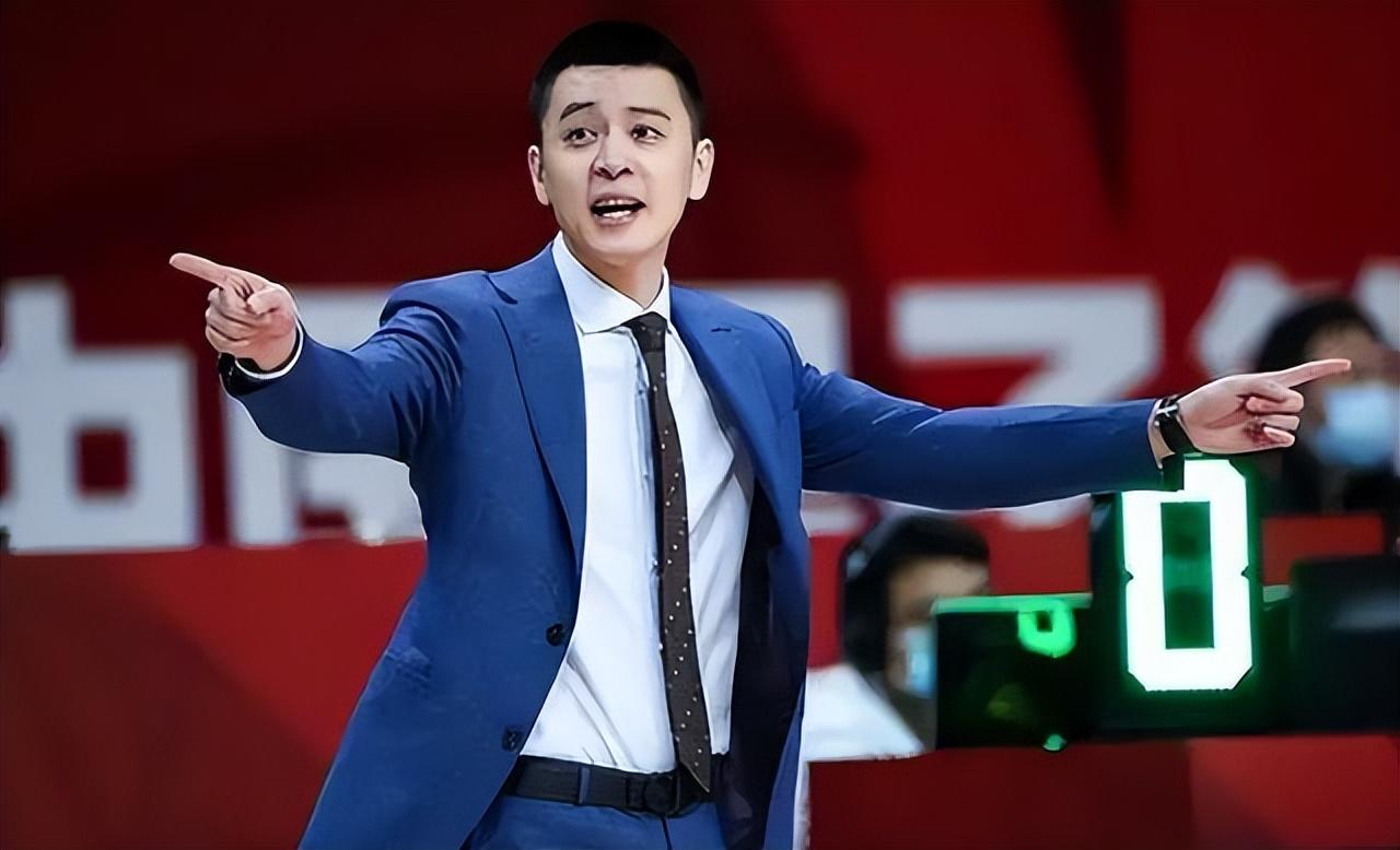 辽疆总决赛 杨鸣霸气回怼记者 张镇麟和黄荣奇王泉泽热聊 李晓旭复出