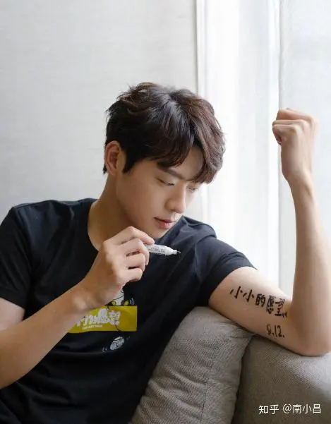 意有所指？9月12日杨幂生日，魏大勋曾发文：花好月圆的日子