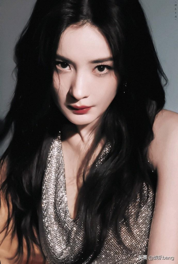 杨幂《生万物》路透曝光，两套造型接地气，能否转型成功引热议