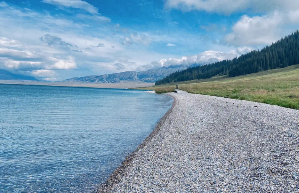 退休后，探索新疆十大美景，畅享自然奇观！