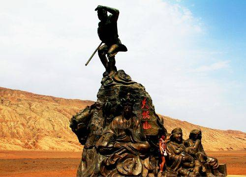 新疆必去的旅游，新疆必去的旅游景点，看完去新疆节省20%费用，拿走不谢