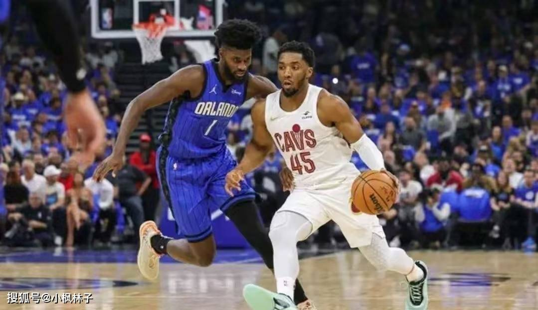 NBA季后赛：魔术主场击败骑士将系列赛拖入抢七，班凯罗28+7米切尔空砍50分