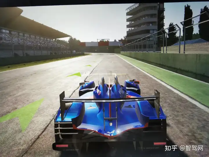 走进华为深圳F5G光创新实验室：解密一个新物种“全光智能车”