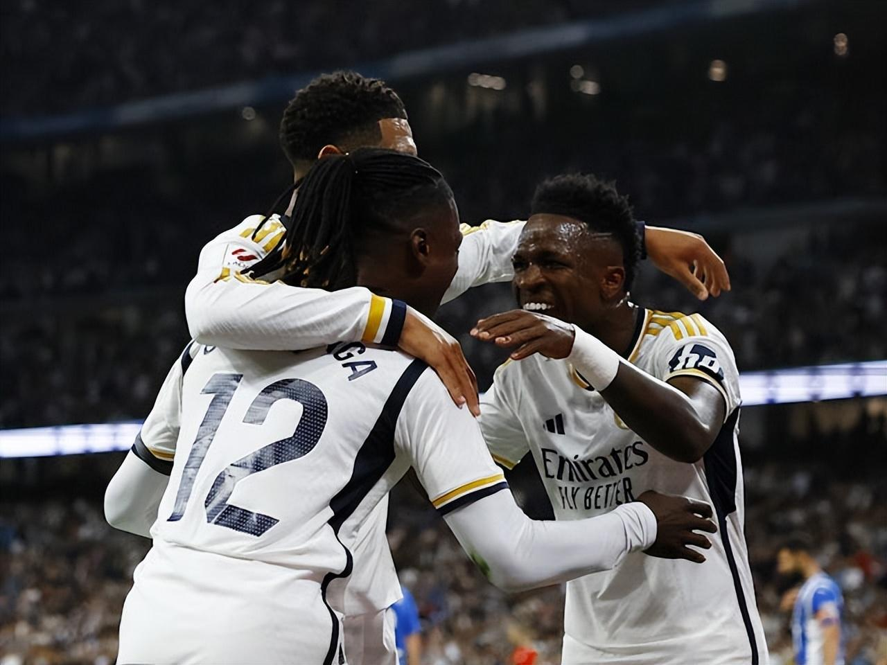 西甲前瞻，比利亚雷亚尔vs皇马，冲击10连胜