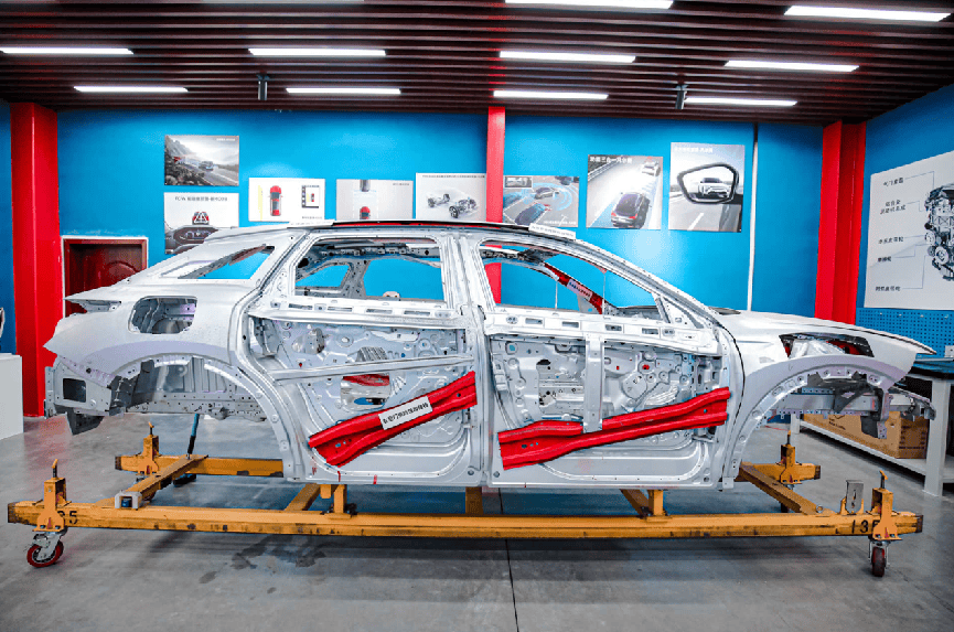 不折不挠 砥砺前行 神龙汽车32周年战略转型稳步推进