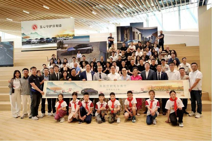 聚焦法系知音，神龙汽车32周年推进战略转型