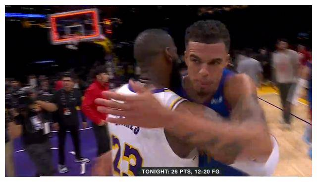 詹皇怒怼掘金！马龙赛后斗嘴，记者奚落战局。