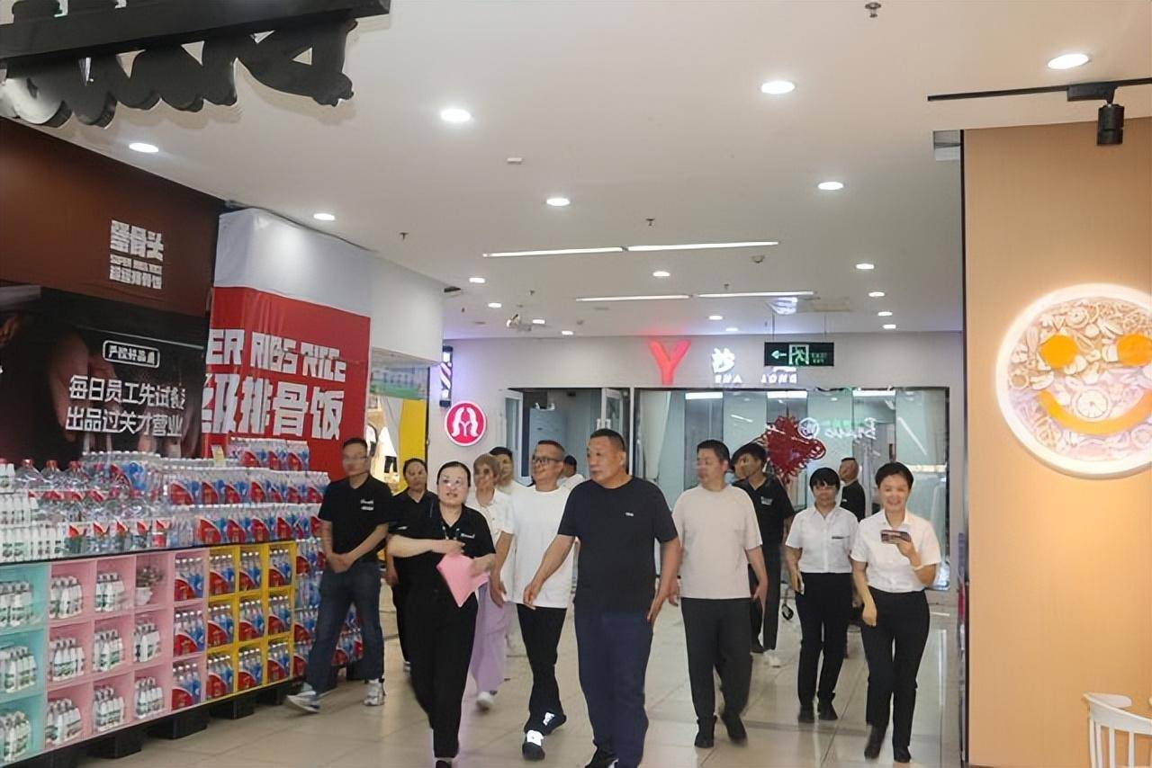 “爆改”步步高后，胖东来或帮扶永辉超市？