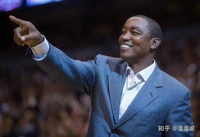 乔丹死敌排现役五大控卫排名：詹姆斯上榜，库里与哈登无争议！