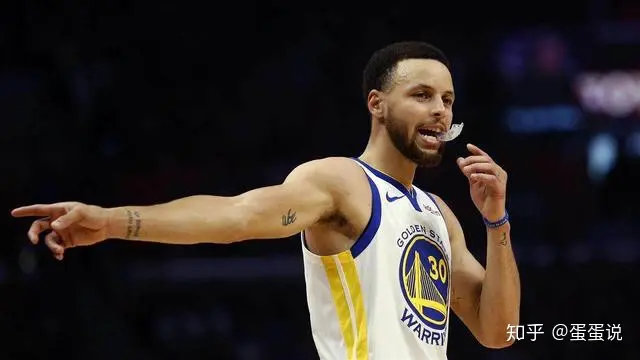 乔丹死敌排现役五大控卫排名：詹姆斯上榜，库里与哈登无争议！