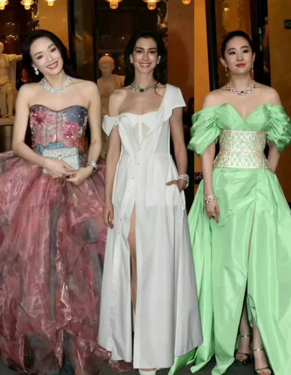 刘亦菲身材引热议！溜肩脑袋大、肥胖又臃肿，更是把舒淇挤到耸肩